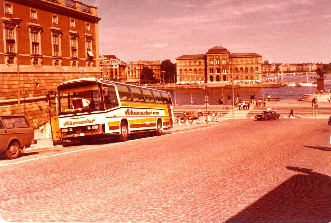 Erster Reisebus mit Klimaanlage