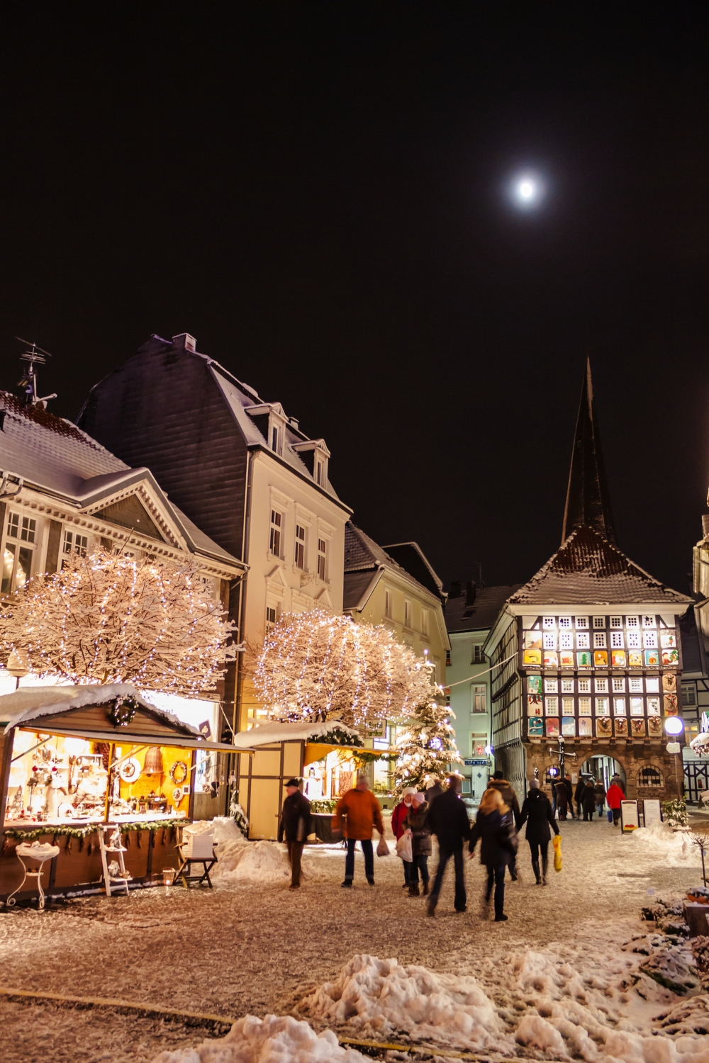 Weihnachtsmarkt in der historischen Altstadt von Hattingen, Deutschland