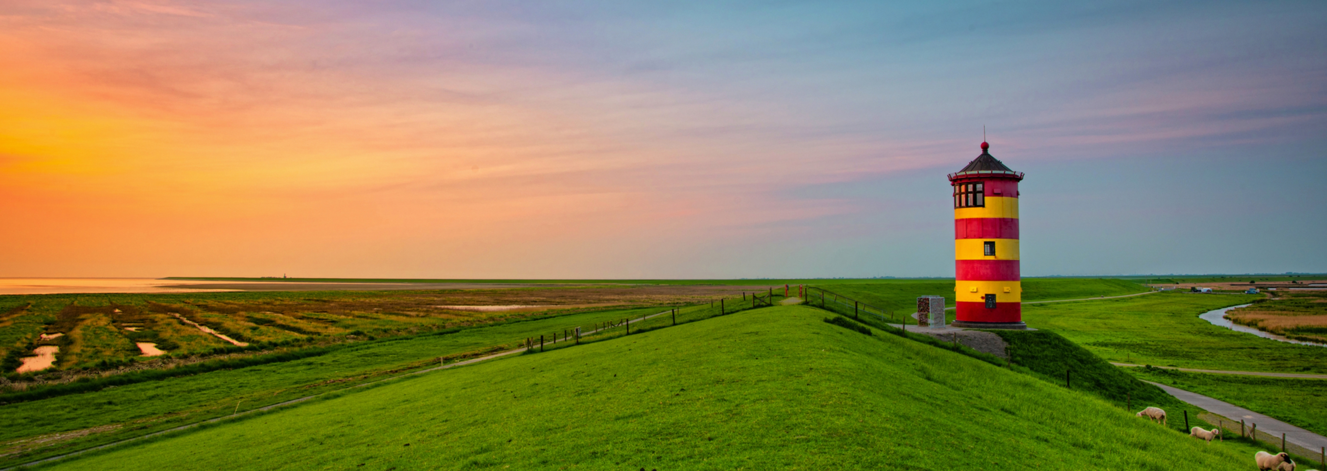 Pilsumer Leuchtturm in Ostfriesland