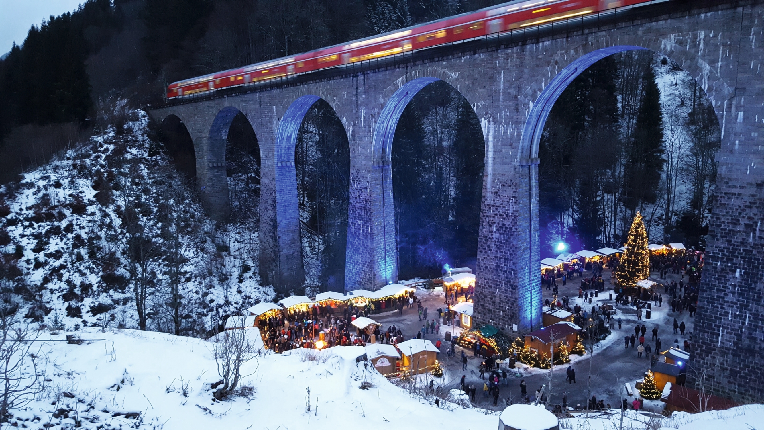 Weihnachtsmarkt in der Ravennaschlucht, Schwarzwald