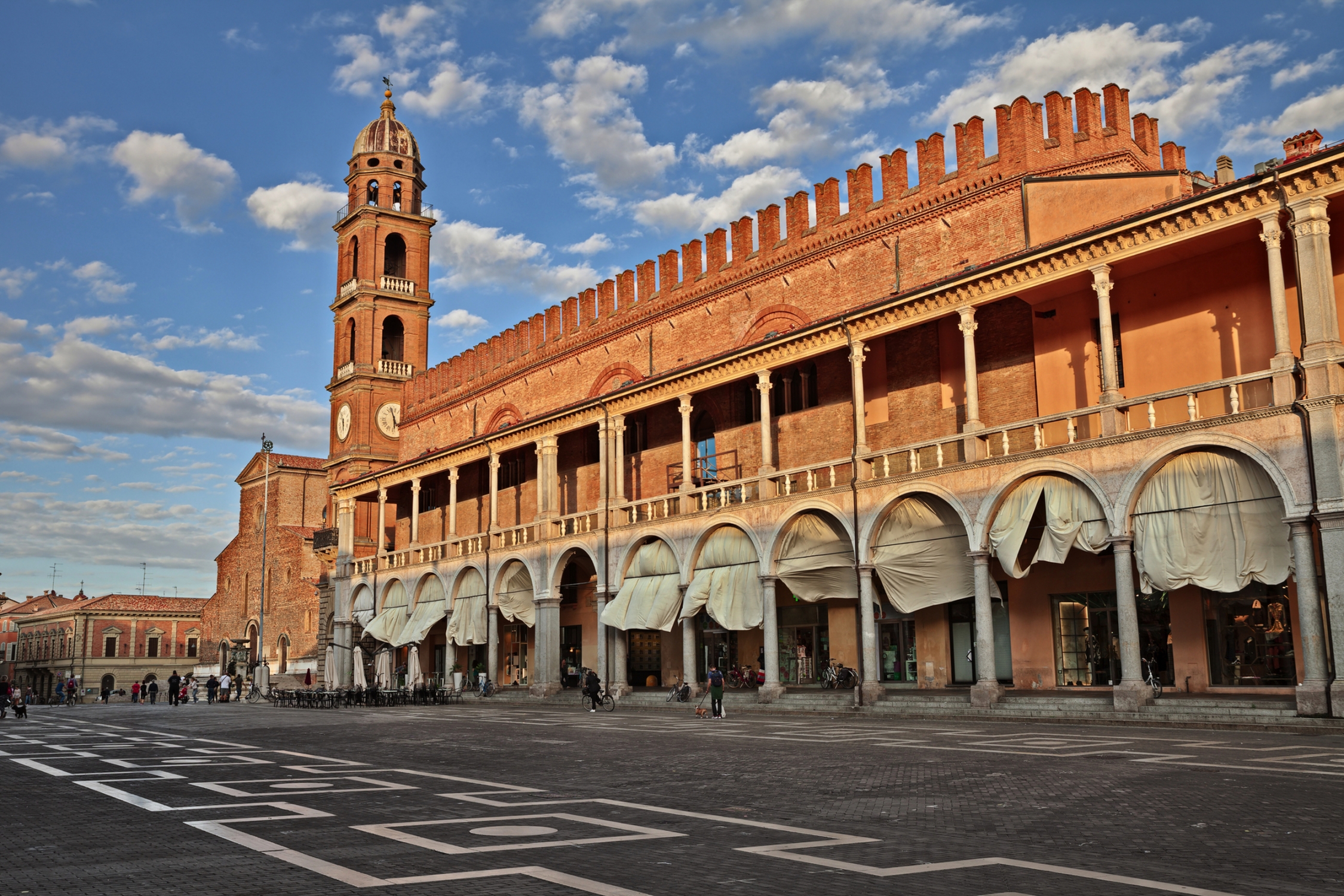 Piazza del Popolo in Faenza